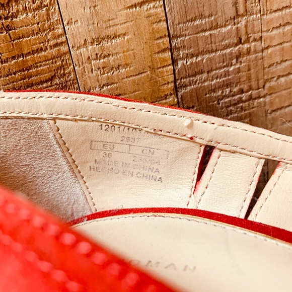 Heels - Picture 4 of 4